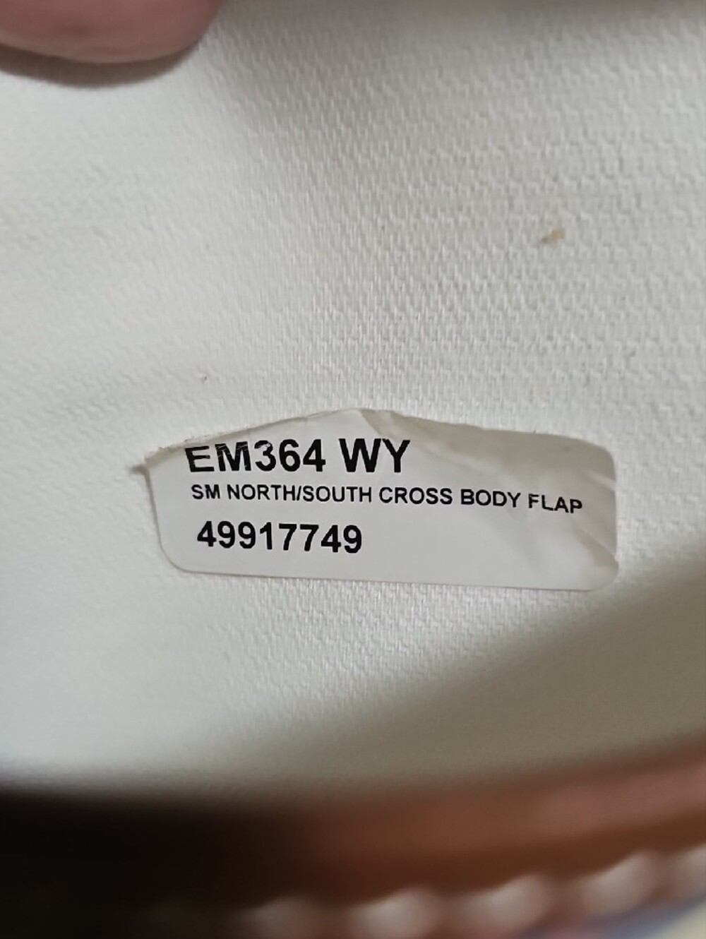 NWOT! Dooney & Bourke North South Crossbody - Picture 9 of 13